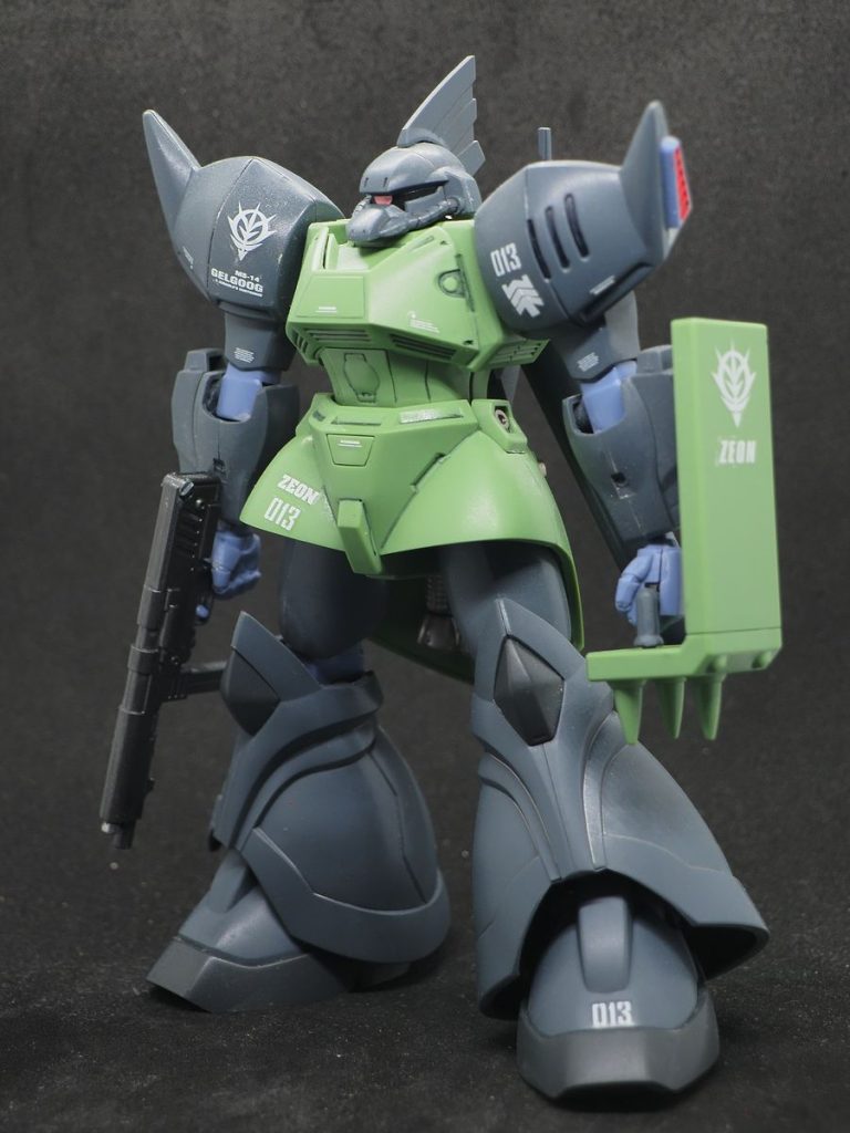 ＲＥ前、合わせ目消してないのがよーくわかります(zaku-kao4)昔はこれでも良かったのですが(zaku-kao4)