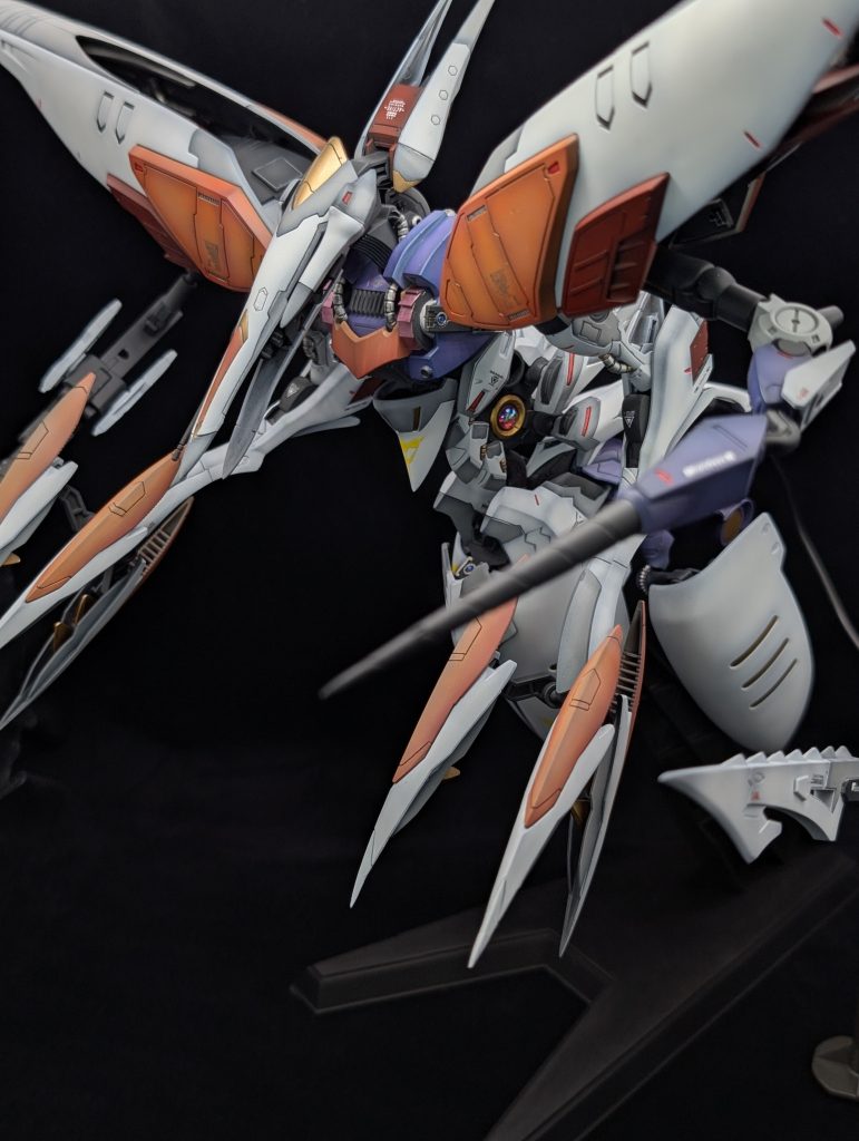 腕4本にしたことにより、すごく良いフォルムになったのですが、上半身が凄く重くなりました。&nbsp;ハシュマルの細いくびれやキュベレイとの接合部が折れそうです。