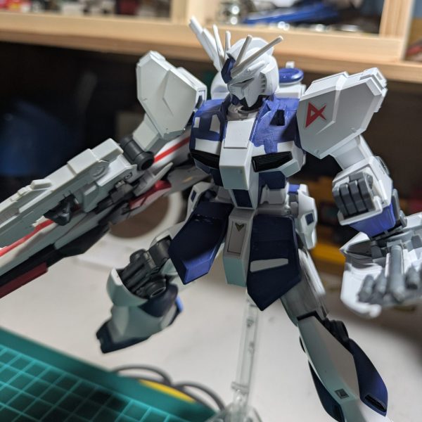 ハイニューガンダムの塗装しました。
