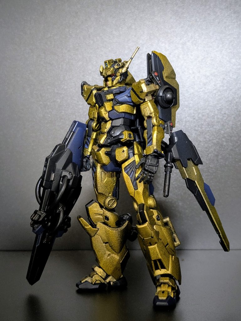 新規武装のビットライフル。パーメット粒子が存在しないであろうGQ宇宙ではガンビットは自由に動かせないと思うので装備状態がデフォです。ルブリスのガンビットにエリクト的な意思が入っていたかはわかりませんが、拘束具をイメージしてパーツを追加し色数も少なくしてちょっと冒涜的な雰囲気にしました。