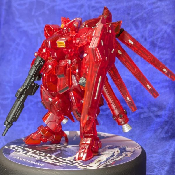 ガンダムアーティファクト　Hi-v ガンダム_クリアレッド