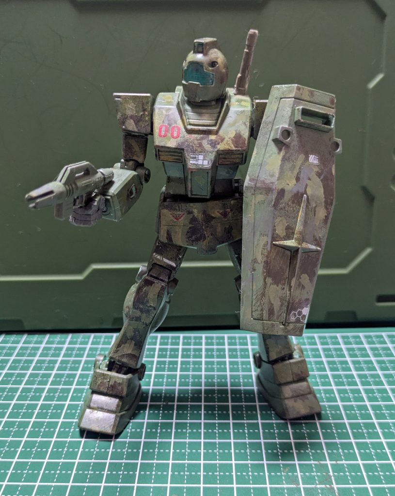 ジャンク品ジムをなんちゃって迷彩仕様に