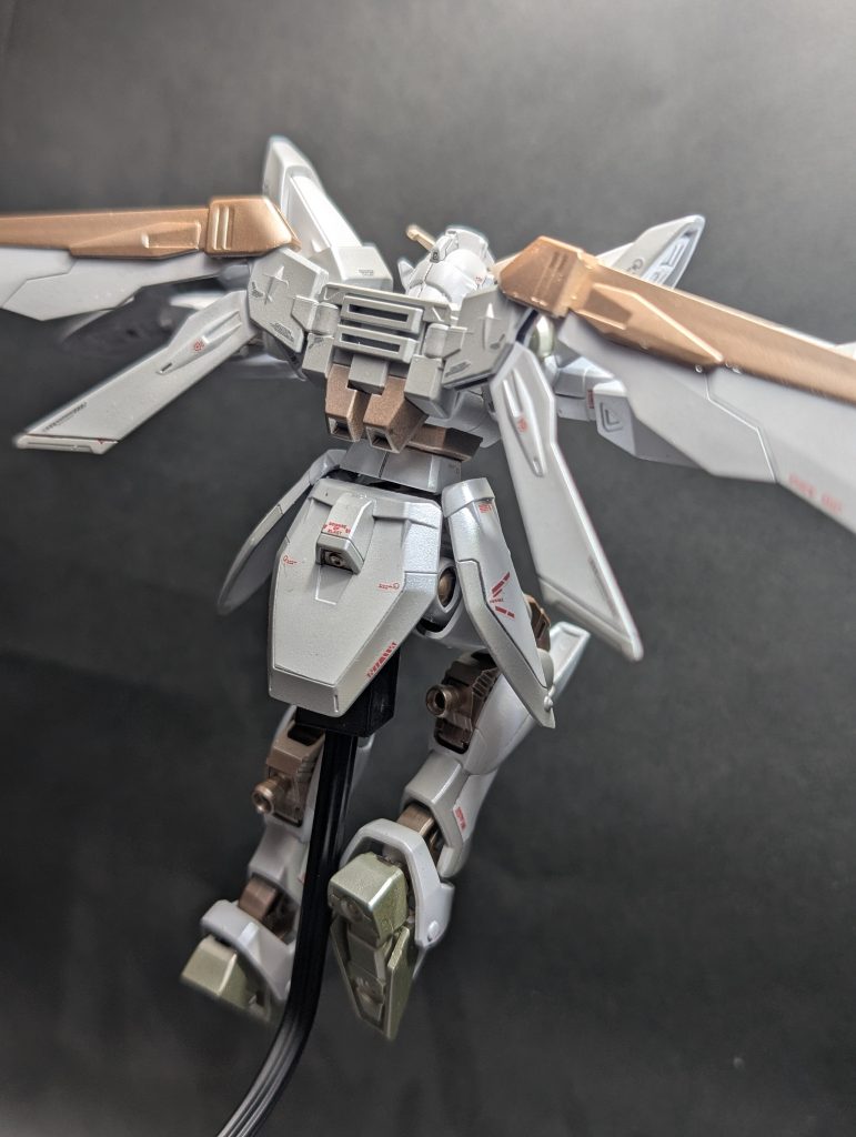 EGウイングガンダム　スノーホワイトっぽく–4枚目/制作者：yanyano