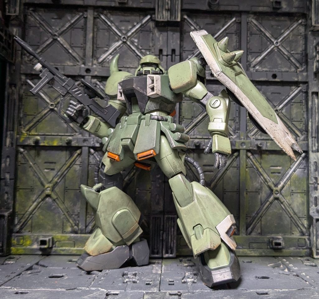 HGザクウォーリアで久しぶりに全塗装とか。