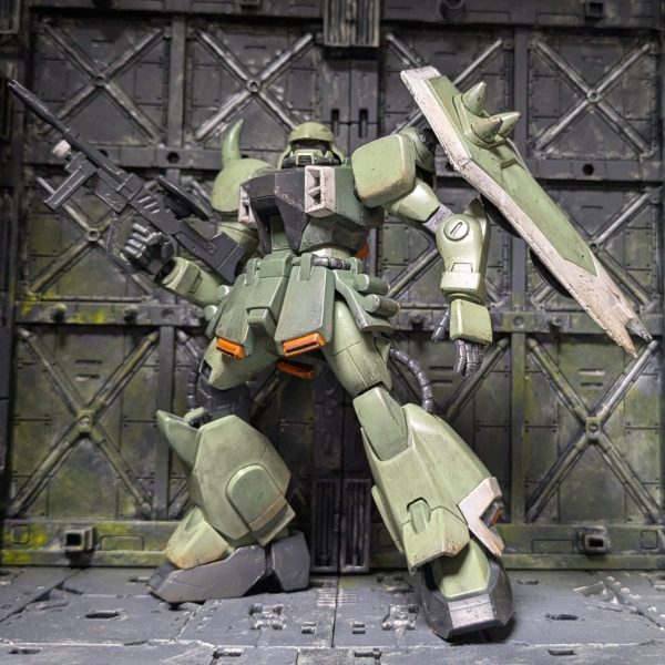 HGザクウォーリアで久しぶりに全塗装とか。