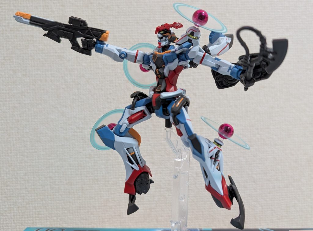 ライフルを構えてポーズ！