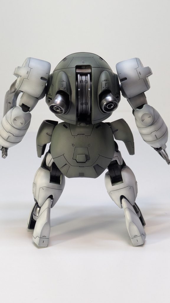 塗装緑　…　成形色→黒で細吹き→明るい緑でグラデ塗装→ブラックウオッシング→艶消しトップ白　…　グレーサフ1000→ニュートラルグレーⅠでグラデ塗装→グレーウオッシング→艶消しトップフレーム　…　黒鉄色直吹き→艶消し