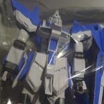 筋彫りと面出しは完了しましたが、頭部の改修、首の延長、肩・ファンネルラックのスタ[…]