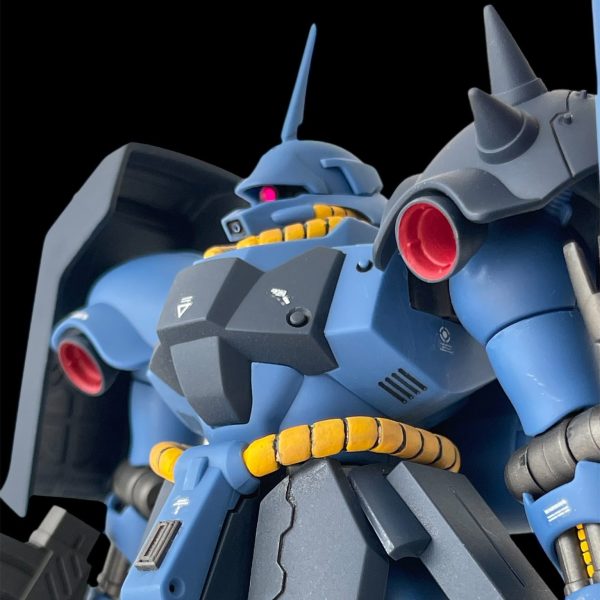 ギラ・ドーガ （レズン・シュナイダー専用機）