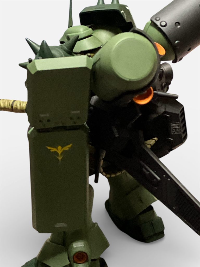 シールドもデカールに変更