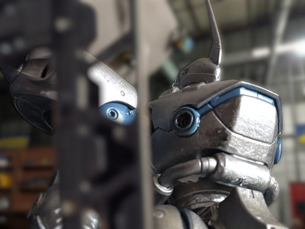 してやられた気分だ。刺したつもりが刺し返された。 マイロは、それきり何も言えなくなり、サラに促されるまま、