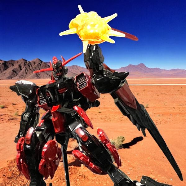 自分の最後がどうだったかは分からない。ただ、あの時はひたすら刈り続けた。MAを。再び目覚めた時、目の前にいたのは・・・人の姿をしたMAだったナゼ・・・コンナニ・・・コンナニイッパイ？ナラ・・・・タタク・・・ツブス・・・キルッ‼️それはかつての英雄の妄執か？（5枚目）