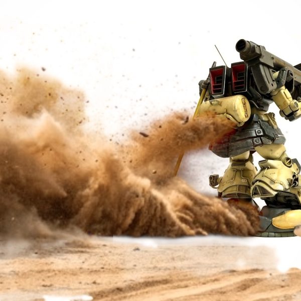 ジオラマのイメージはこんな感じなんでしょうか…😅砂煙用に天然のコットン欲しいんですけど、何処に行けば売ってるんですかね…？以前、モノが無くて合成樹脂のコットンモドキを使った事があるのですが煙がまとまりづらくイマイチでした。先日ハンズで250角のアクリルケースと壁補修剤を購入しました。ハンズがスタイルフォームの販売を高額になってしまった事を理由に辞めてしまったらしく代わりにタムタムの鉄道模型コーナーで購入しました。持ち運び易い360×450×30サイズです。デカいサイズは車がないと無理ですね。これらは私がジオラマ作る際にいつも購入している物です。ジオラマはホコリを被ると掃除のしようが無いですからアクリルケースは私にとって必需品です…。（2枚目）