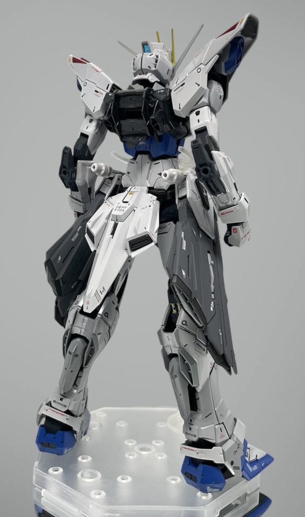 あまり改造だとか、そういった事は今回はしませんでした✋🏻&nbsp;方向性としては、いつものように綺麗に仕上がるように表面処理や塗装は丁寧に行う事を心がけました☺️