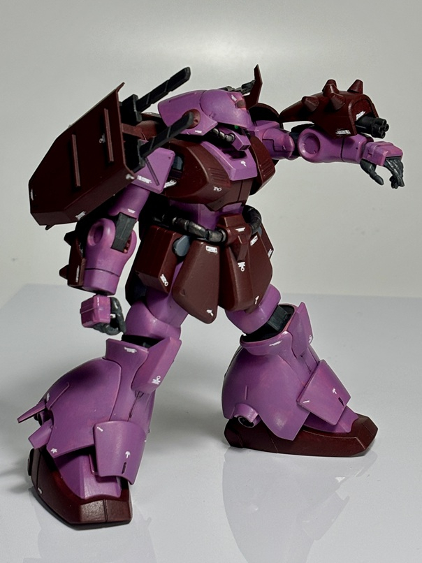 ガントレットの内部のガトリング砲もプラ板やプラパイプでそれっぽく再現。