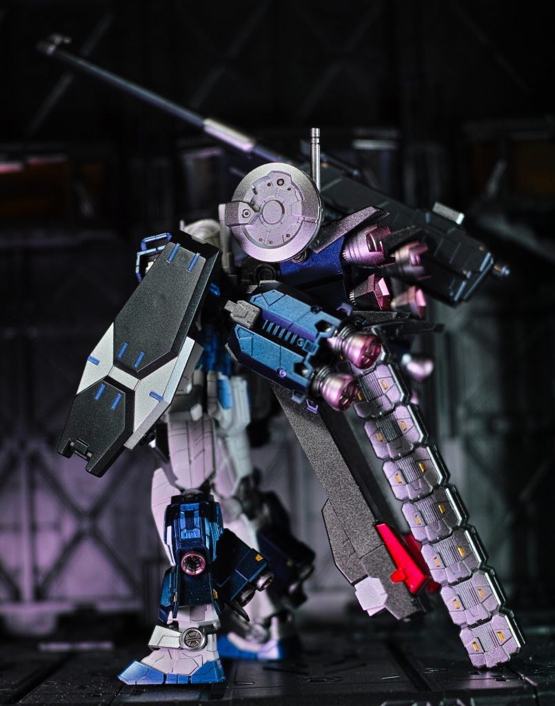 背中のタンクはこれがないと自立しないので。今回デカールは10枚も貼っておりません、モールド多すぎてどう貼れば良いか判らず