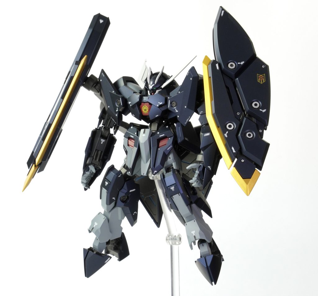 シールド形態ほとんど撮影してません、、鉄血の中でもかなり防御力高そうですね