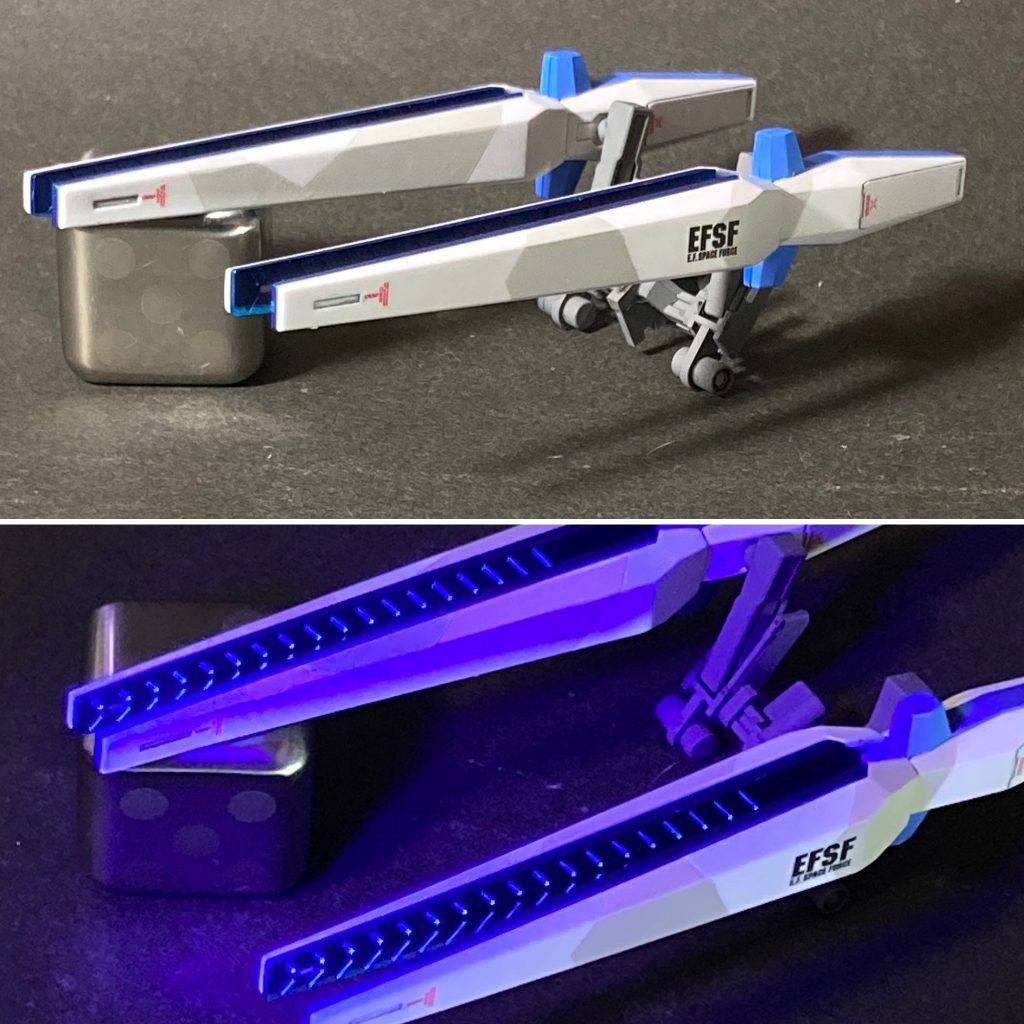 ・・・そのレールに接続するオプションとしてファンネルユニットを作りました。背負いものがなくて、全体的なシルエットがやや寂しく感じたこともあり、作ってみました。下の写真のように、内側のスリットはブラックライトで発光します。