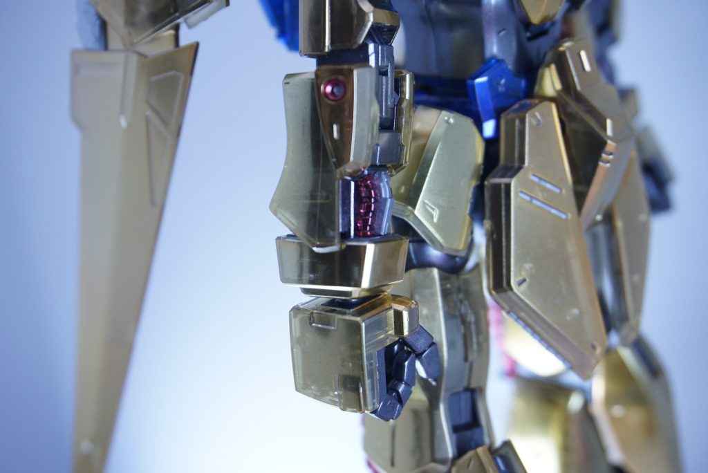 中がちょっと透けてみえる感じです。