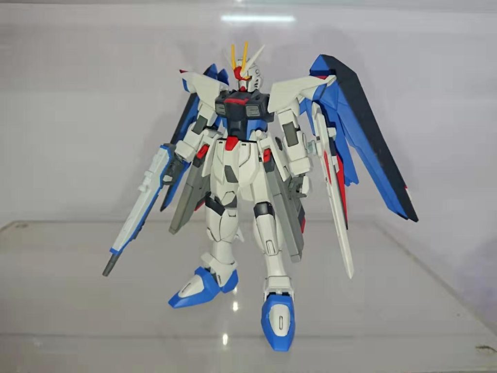 HG•フリーダムガンダム