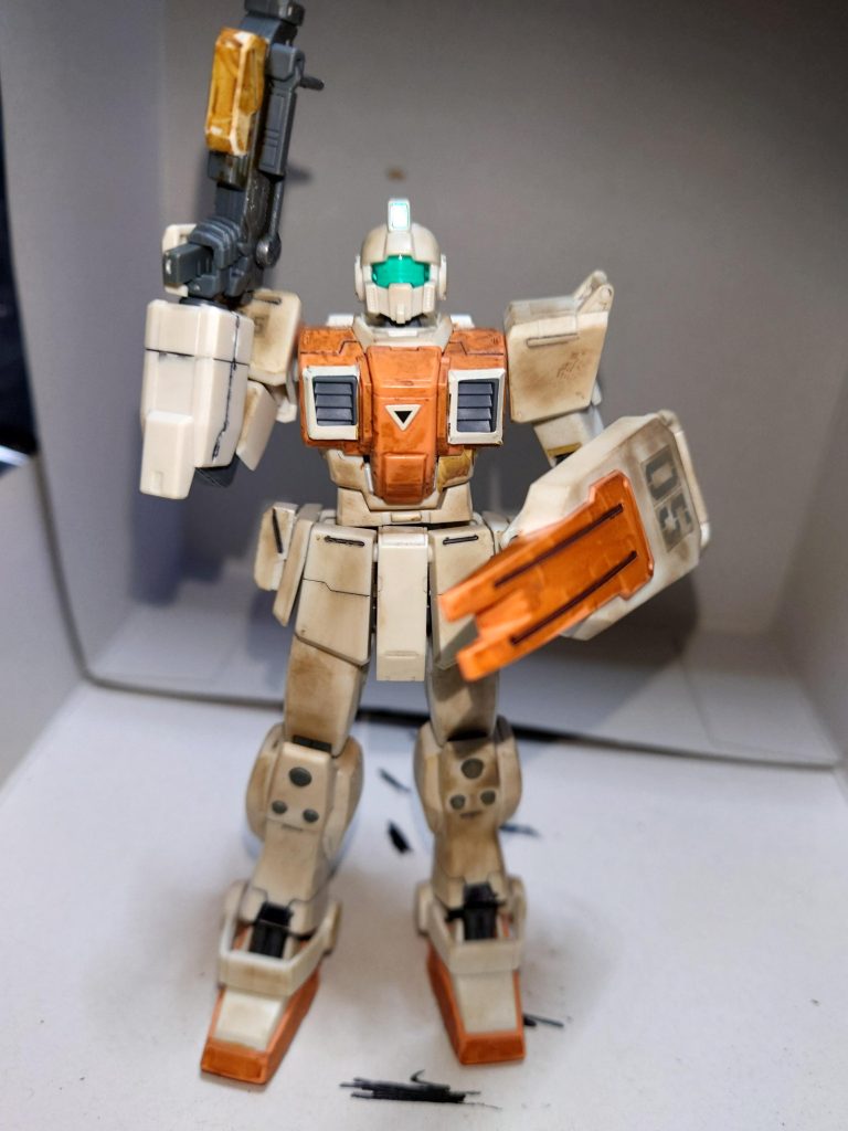 下手なんですが、ウェザリングと墨入れをしてみました。