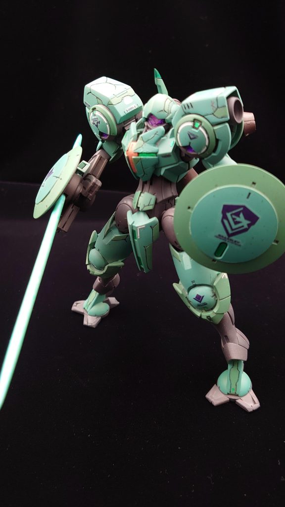 足先を少し大きく