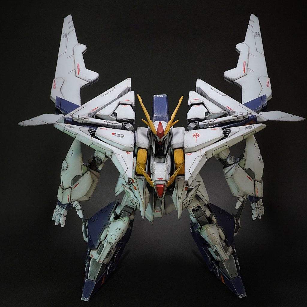 ミノフスキー・フライト・ユニットの形状はとても独特ですね。