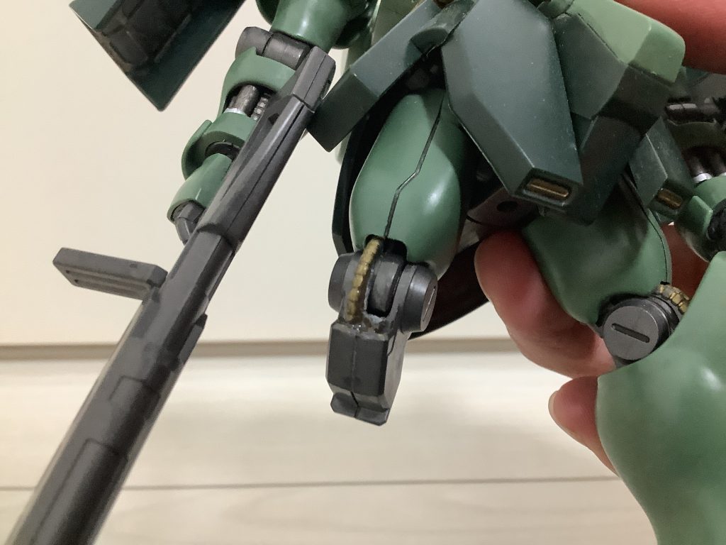 あーらら、動力パイプの片っ方が折れちゃった、そして無くしたまぁこれくらい部品注文で、、、