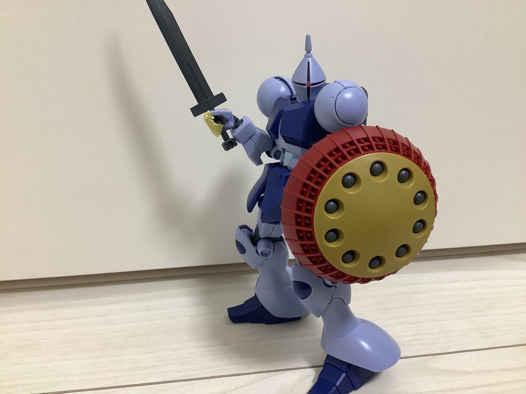 全体こんな感じ シール貼ってスミ入れの簡単なメニュー騎士みたいな感じでかっこいいね!(zaku-kao5)