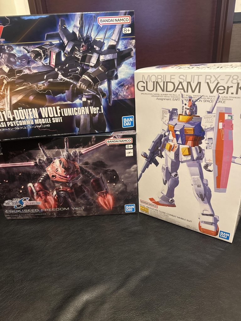 作品名：会社サボったらまさかの<p>雪降って会社行くのサボってビッグカメラ行ったらまさかの再販祭りでいい買い物できた</p>
