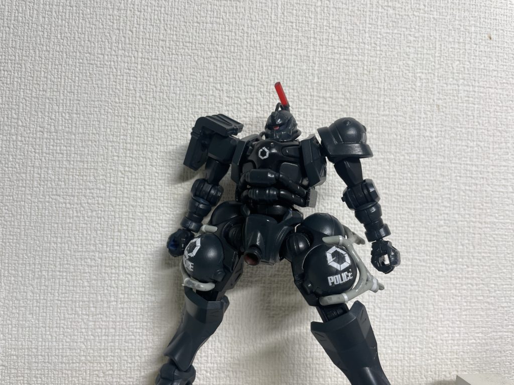 本体も設定画を参考に胸部、脚部等色分けを少し変えています