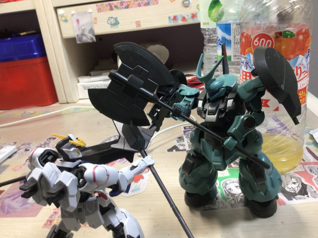 ガンダムディランザ(ラウダ専用機)vsガンダムバルバトス第四形態