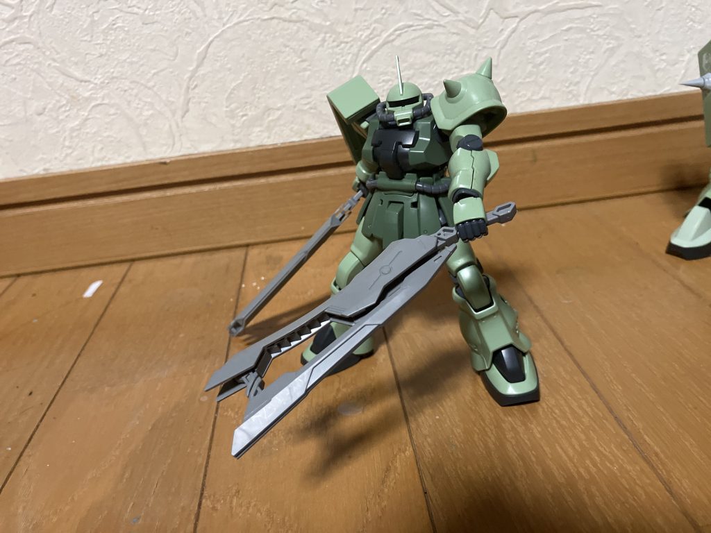 隊長は別キットを使い他の機体とは違うという感を出しています。