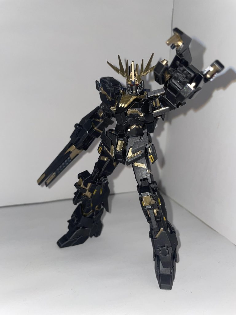 アームド・アーマーBS、構えるアームド・アーマーVNでの接近戦マリーダ・クルス「お前もガンダムか!!!!」/ジンネマンとマリーダさんの救出に行くユニコーンに仕掛けるシーンの再現エクバの勝利ポーズ