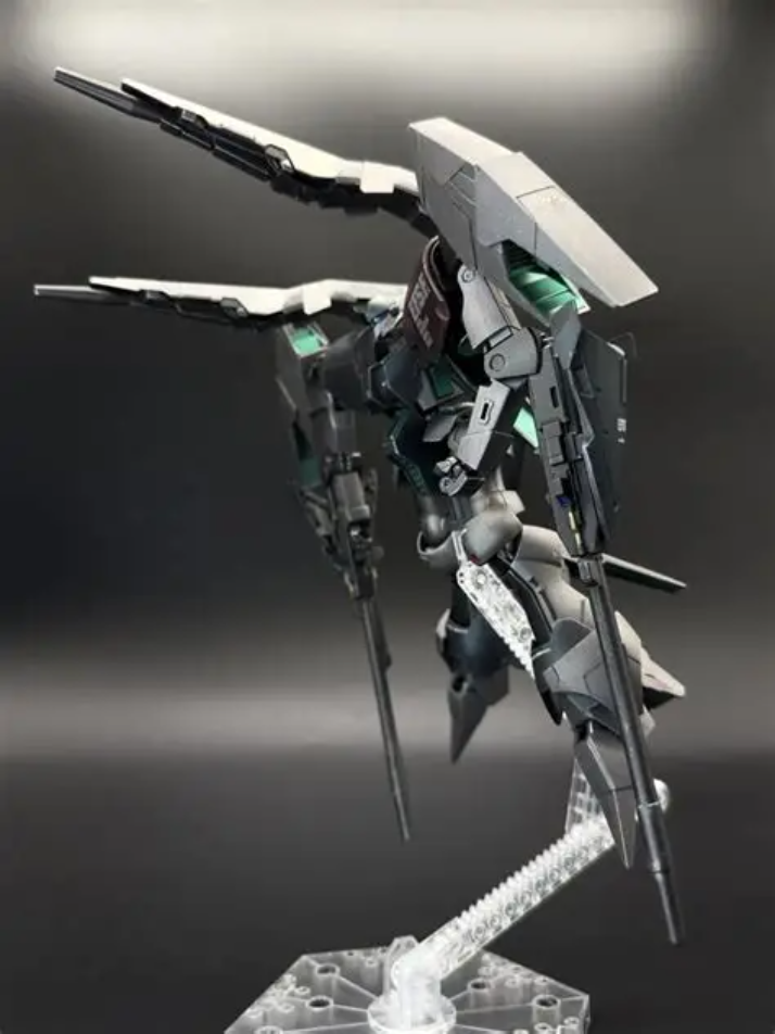 スジボリとプラ板で少しディティールアップしました。