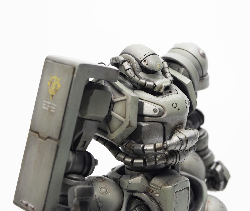 ロボトミー手術みたいな頭のリベットが個人的に満足ポイント。こっそり鼻も伸ばしてます。