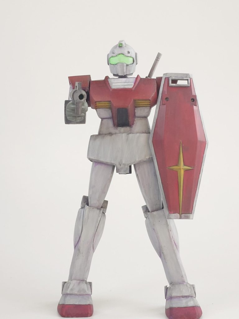 可動範囲は…まぁあまり動きません元のキットに比べると腰が回る顔が引けるくらいです