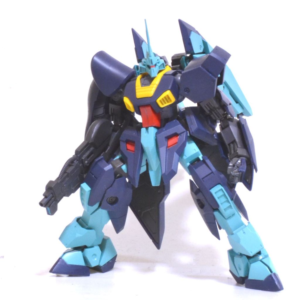 けっこう本体サイズがデカくなってしまったので、ビームライフルはそれっぽく自作しました。