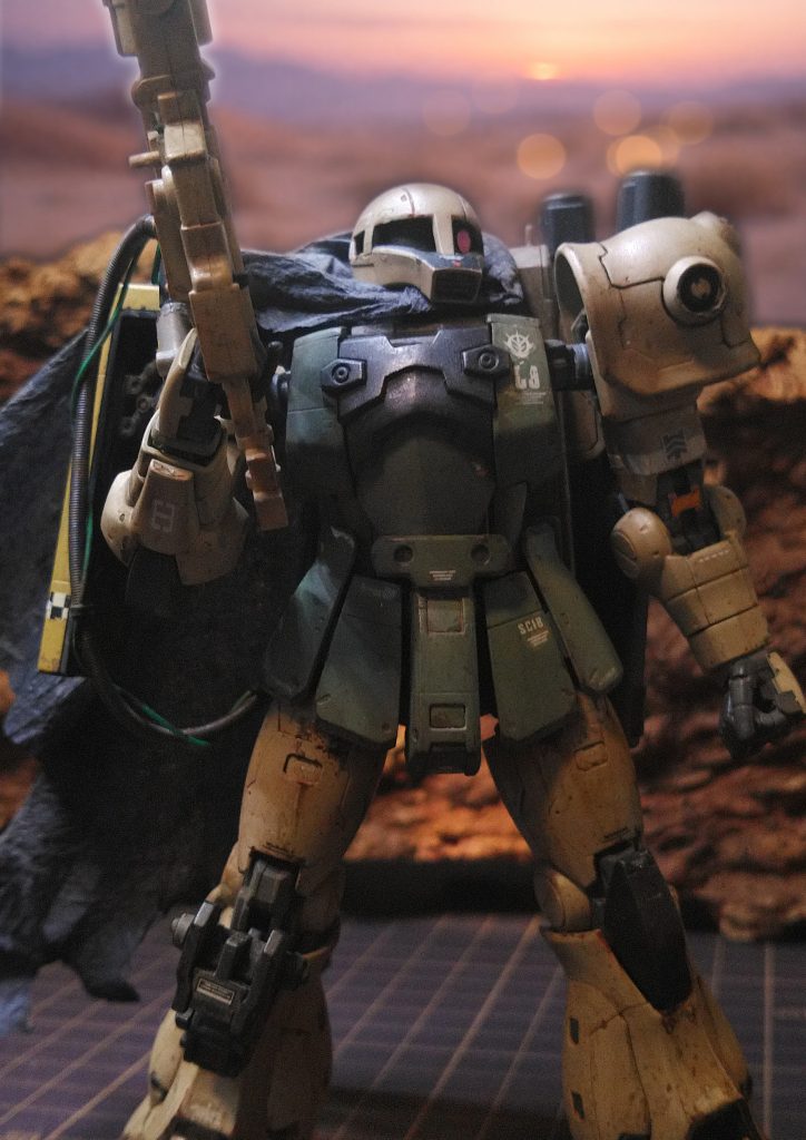 黒いマントはキムワイプにアクリルカラー等で着色して艶消しクリアを吹き付けてますが難しいです　いづれ作り直そう