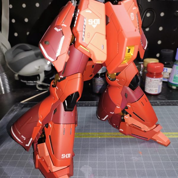 下半身完成！大型のキットだけあって、下半身だけでも大迫力です😊下半身だけでF91より大きい！！（2枚目）