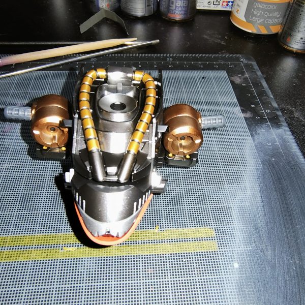 ボディ完成！遂にここまで来ました☺拙いながら、内部フレームも塗り分けしてます。素組みでもかっこいいな！（7枚目）