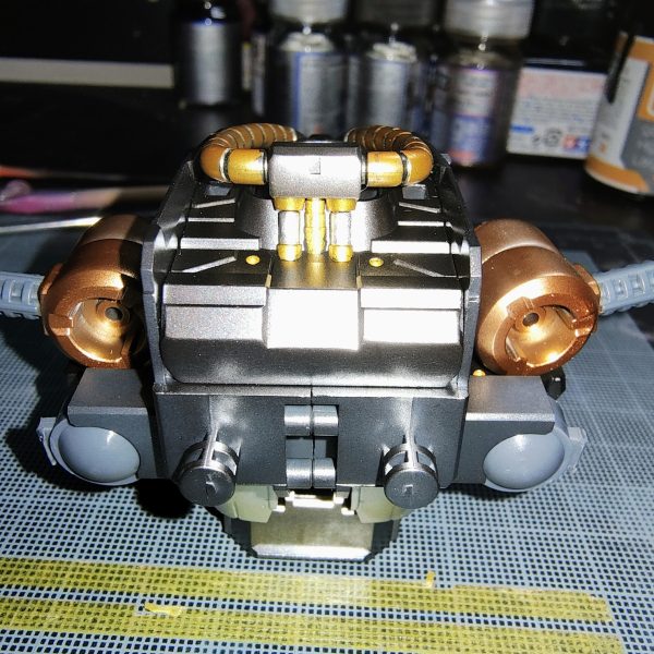 ボディ完成！遂にここまで来ました☺拙いながら、内部フレームも塗り分けしてます。素組みでもかっこいいな！（6枚目）