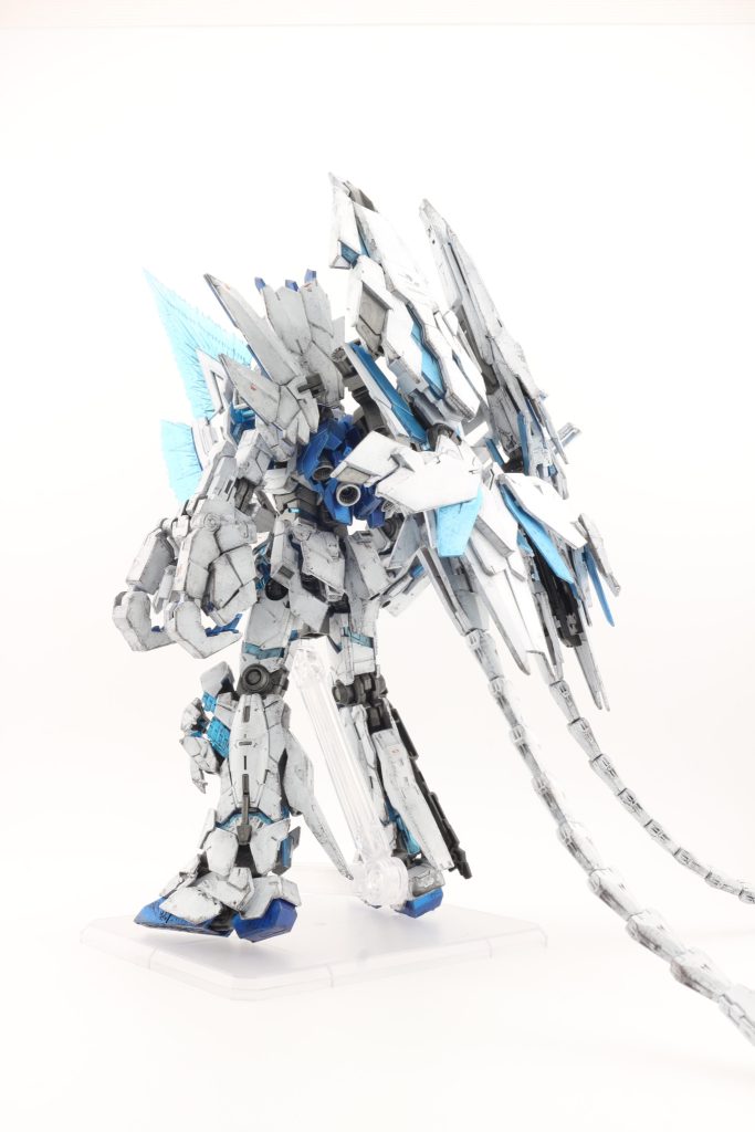 手持ちのネコの手もちが足りなくて買い足したり、ネコの爪とぎも買い足したりしてしても足りず、乾燥後にはパーツを外して取り付けてを繰り返し