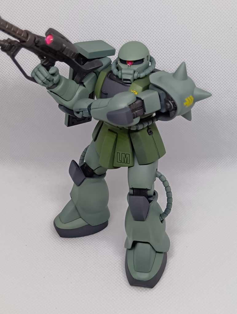 作品名：初フィルタリキッド<p>朝投稿したザクの色が気に食わす グリーンとホワイトのフィルタリキッドを混ぜて薄緑部分をフィルタリング 現物はましになった気がするが、写真では全く変わらず😅 色味を足せて、ニオイも気にならず 失敗しても拭き取れて言う事無し</p>
