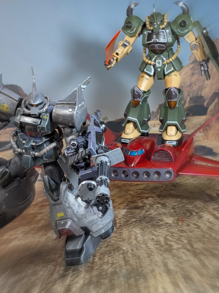 渓谷を2機のМSが飛ぶ。グフ・フライトタイプとドダイYSに搭乗のグフだ。彼等はインド方面へ進出すべく、このヒマラヤ山脈の麓にある連邦軍基地を叩こうとしていた。「ここだな、例の“不抜”と呼ばれる峡谷は…」「気を付けろ。ここでザクがもう10機ほどやられている」「だが所詮ザクだ。このフライトタイプで強襲すれば、如何に“サイレント・バーサーカー”と言えど一捻りよ❗️」