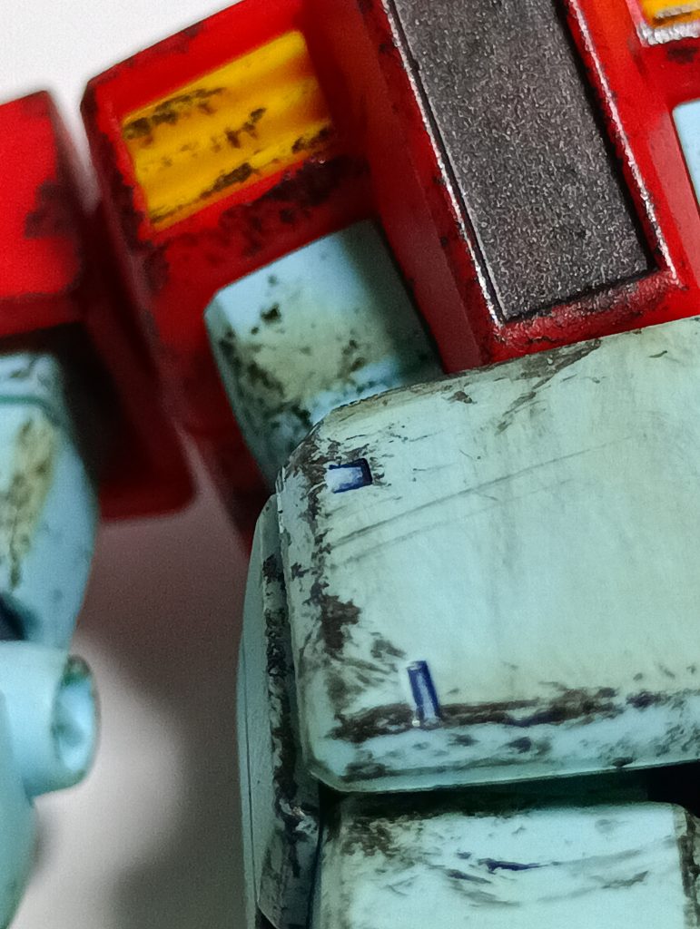 さあここからはチルチルの有って無いような技術を紹介！！まずはウェザリング！この写真は初投稿のときに、皆さんに沢山褒めて貰えたジムです！懐かしや…では、ウェザリングの仕方を紹介します！