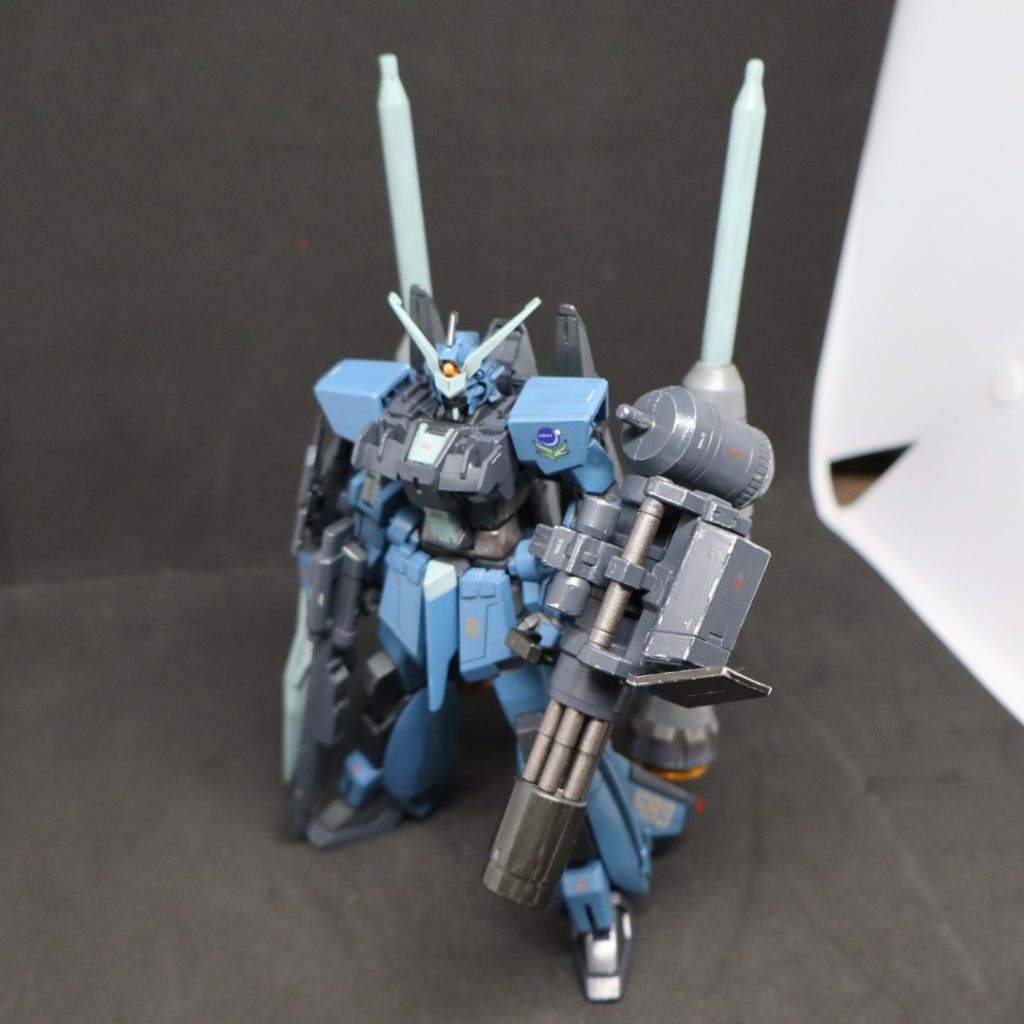 なんと言ってもロケットブースターとガトリング浪漫があります😁そして可変MS😍