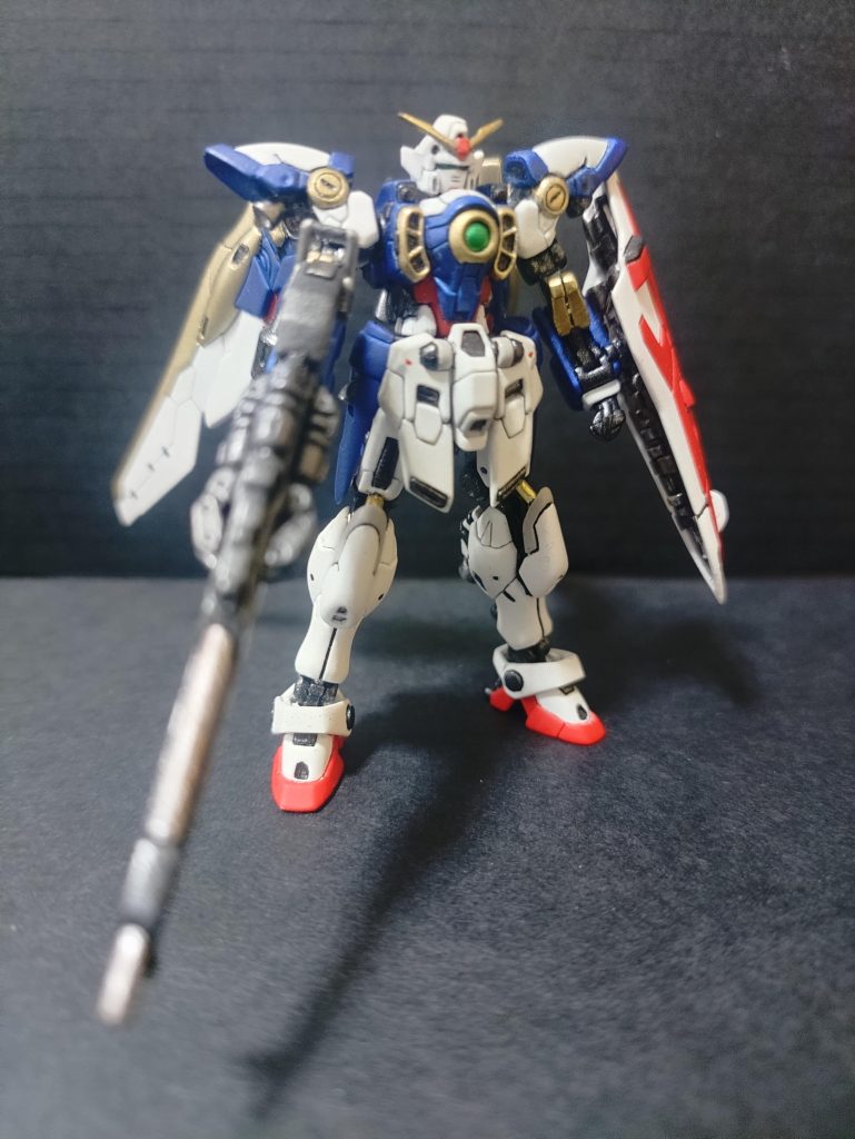 爪は2つに分けて、鉤爪部分を追加