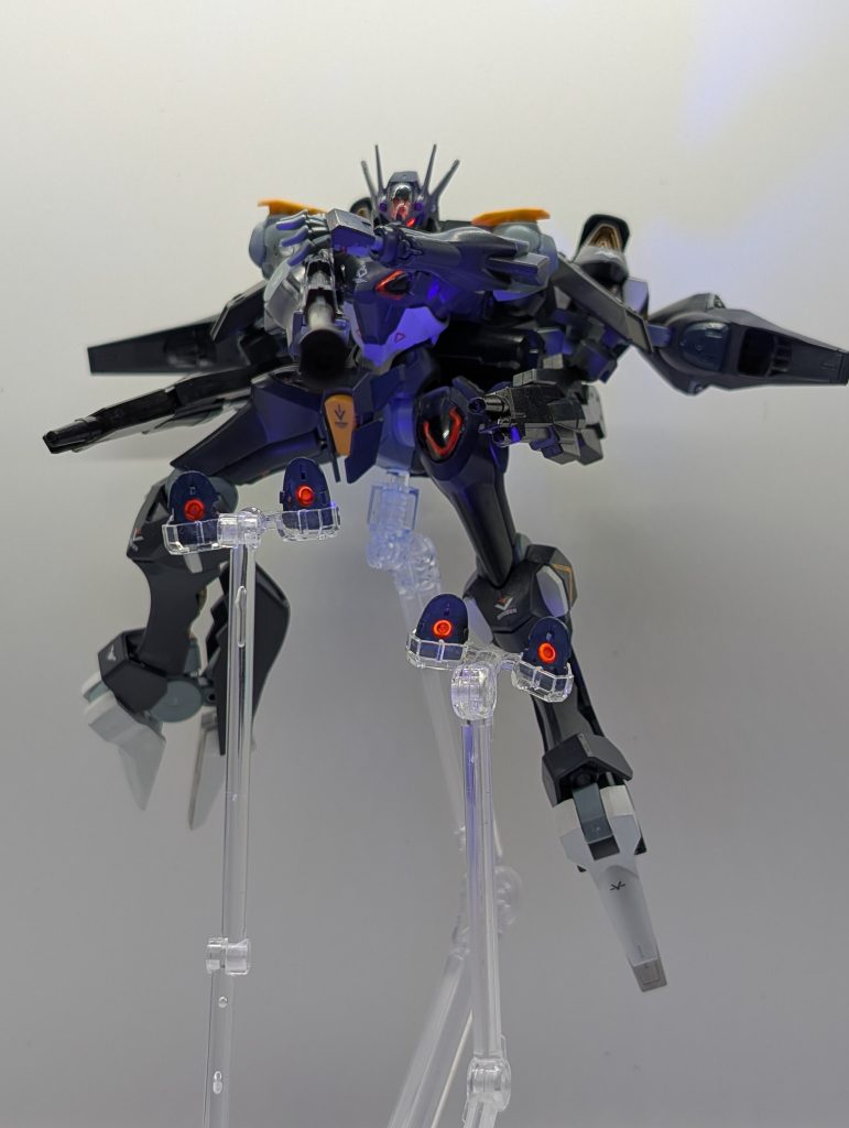 ガンビット射出！蛍光レッドでシェルユニットの中も塗装しました。