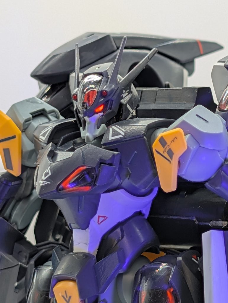 ヘッドアップでデカールを貼るとさらにカッコよき♪